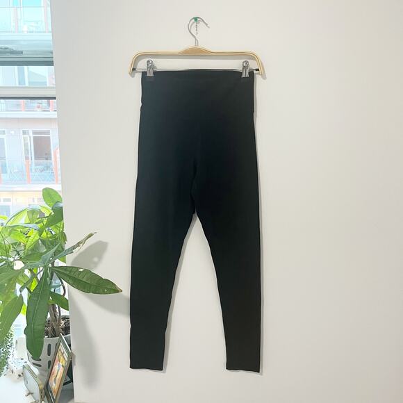 Aritzia Tna Black Butter Soft Leggings Size Small - Picture 1 of 5